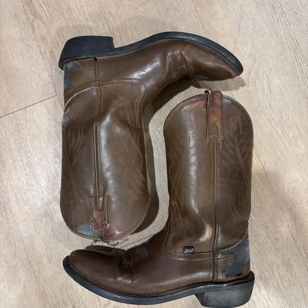Justin Boots brown leather